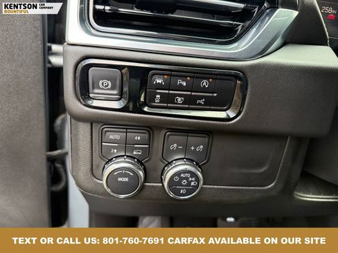 Used 2025 GMC Yukon XL Denali image 20