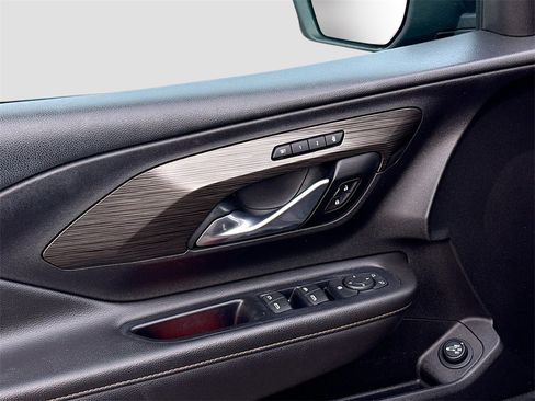 Used 2020 GMC Terrain SLT w/ Preferred Package image 18