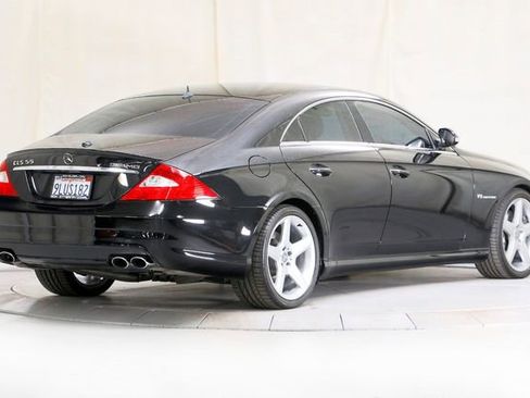 Used 2006 Mercedes-Benz CLS 55 AMG image 2