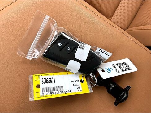 Used 2025 Lexus NX 350 AWD w/ Premium Package image 15