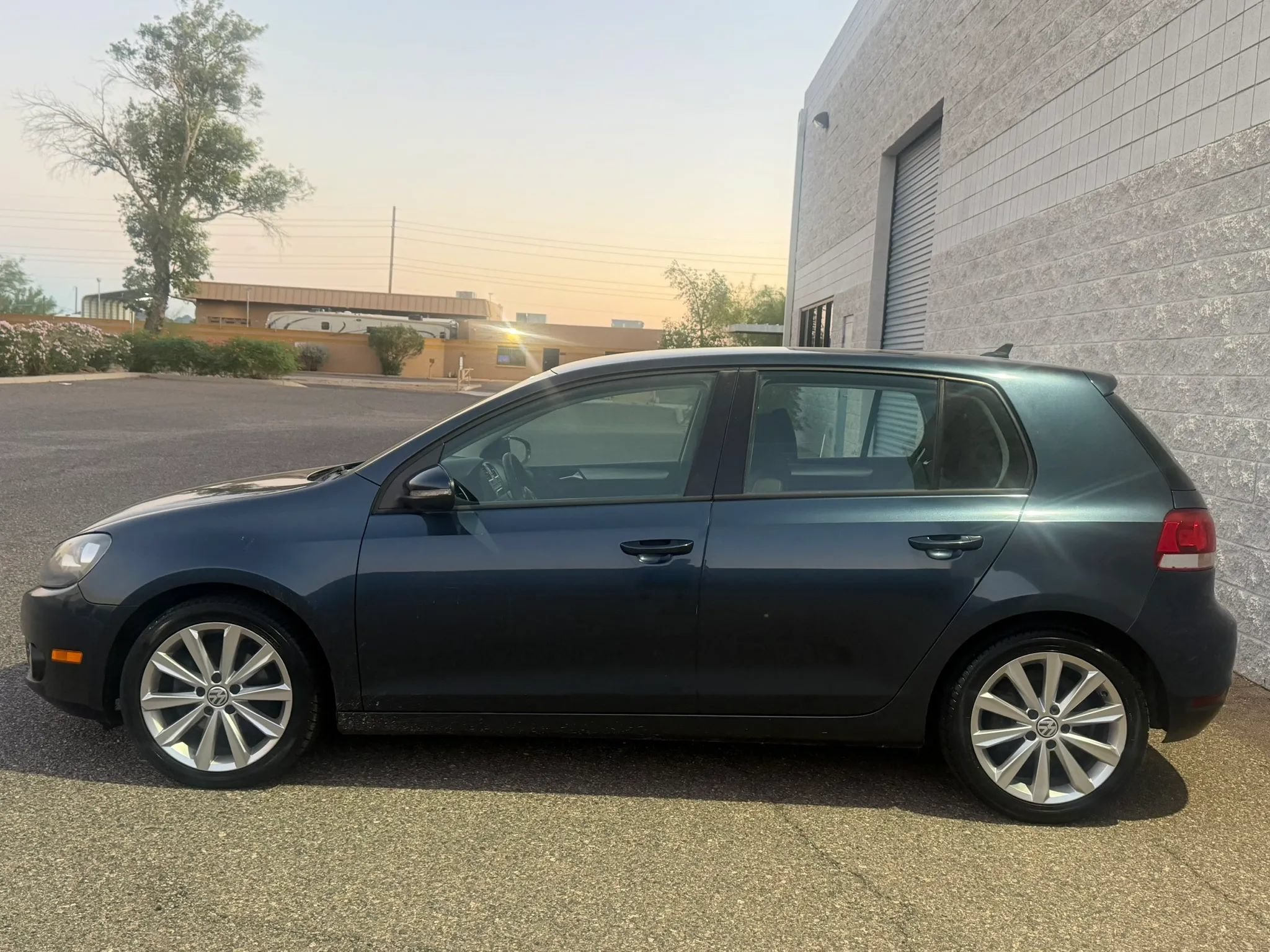 Used 2013 Volkswagen Golf TDI FWD image 5
