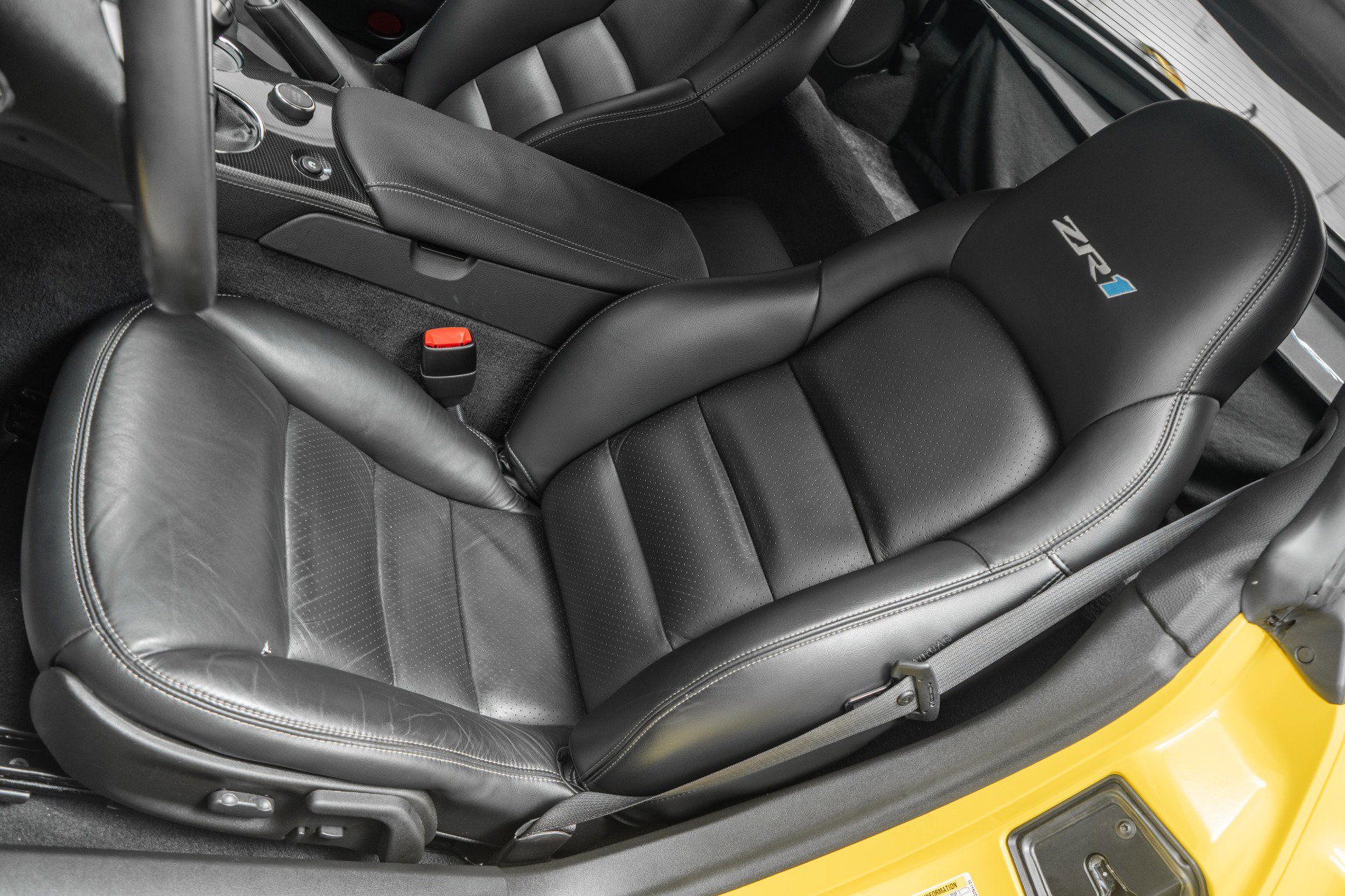 Used 2010 Chevrolet Corvette ZR1 w/ Preferred Equipment Group RWD image 26
