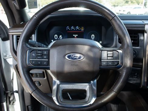 Used 2023 Ford Expedition King Ranch image 11
