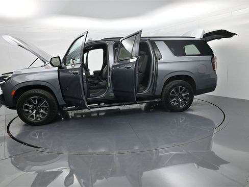 Used 2021 Chevrolet Suburban Z71 w/ Max Trailering Package image 56