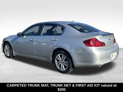 Used 2013 INFINITI G37 x w/ Premium Pkg image 6