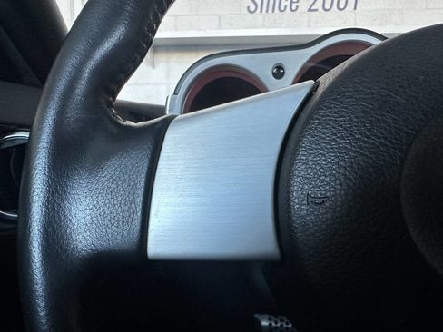 Used 2005 Nissan 350Z Touring image 22