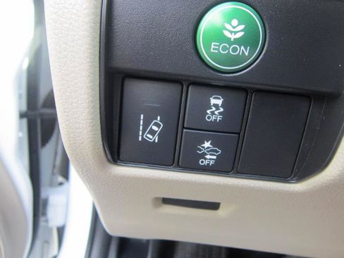 Used 2017 Honda Accord EX-L image 19