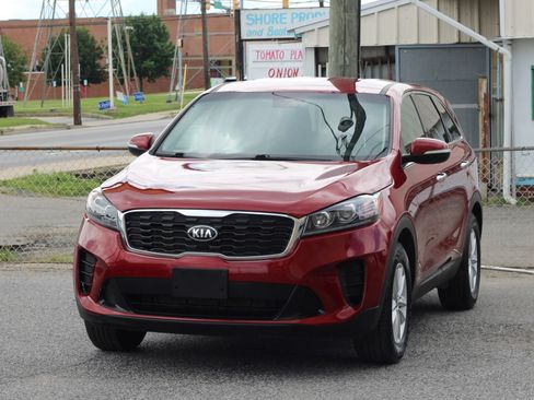 Used 2020 Kia Sorento LX AWD/4WD image 3