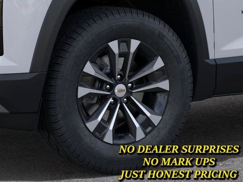 New 2026 Chevrolet Equinox LT image 9