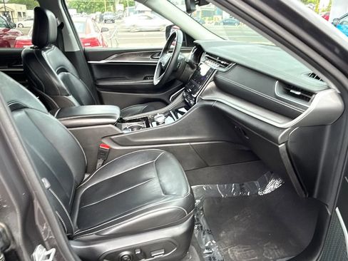 Used 2021 Jeep Grand Cherokee L Limited image 19