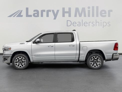 Used 2025 RAM 1500 Laramie w/ Sport Appearance Package AWD/4WD image 3