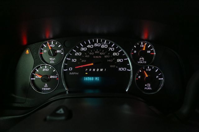 Used 2025 GMC Savana 3500 Extended w/ Driver Convenience Package RWD image 25
