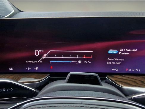 Used 2025 Cadillac Escalade Sport Platinum w/ LPO, ONYX Package image 26