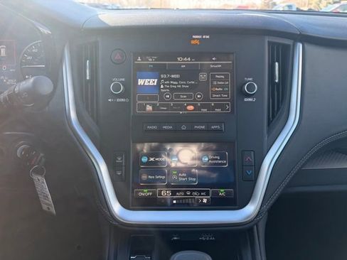 Used 2025 Subaru Outback image 16