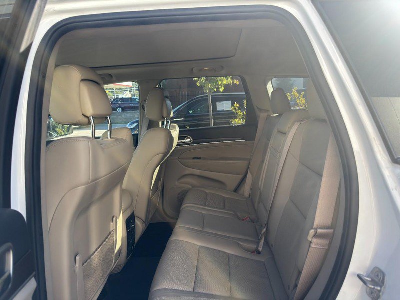 Used 2014 Jeep Grand Cherokee Limited w/ Luxury Group II AWD/4WD image 5