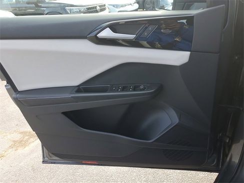 Certified 2025 Volkswagen Taos S image 29