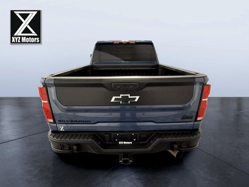 Used 2024 Chevrolet Silverado 2500 ZR2 w/ ZR2 Bison Edition image 5