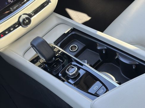 Certified 2023 Volvo S60 B5 Core image 26