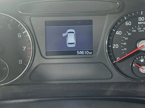 Used 2020 Kia Sorento LX FWD image 16