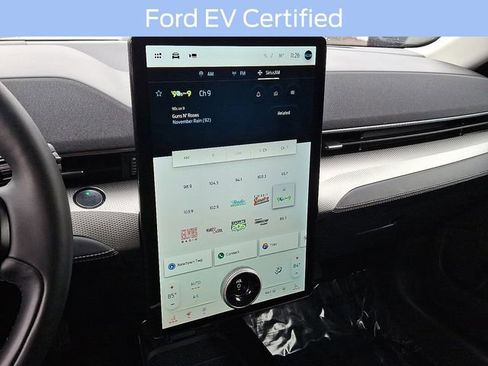 Certified 2021 Ford Mustang Mach-E Select w/ Comfort/Appearance Package image 19