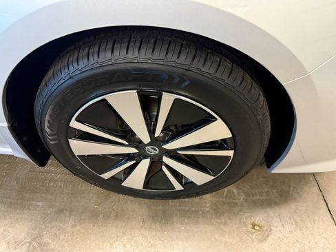 Used 2020 Nissan Altima 2.5 SL AWD/4WD image 35