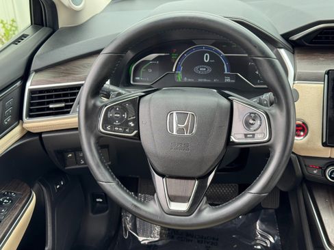 Used 2018 Honda Clarity Touring image 19