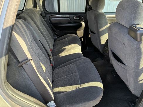 Used 2007 GMC Envoy SLE image 14