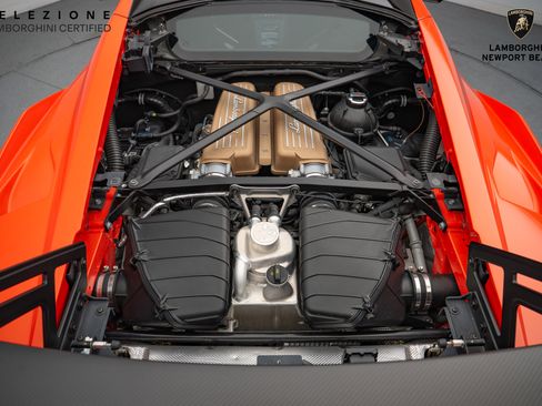 Used 2022 Lamborghini Huracan STO image 20