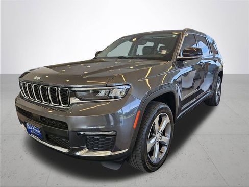 Used 2022 Jeep Grand Cherokee L Limited AWD/4WD image 2