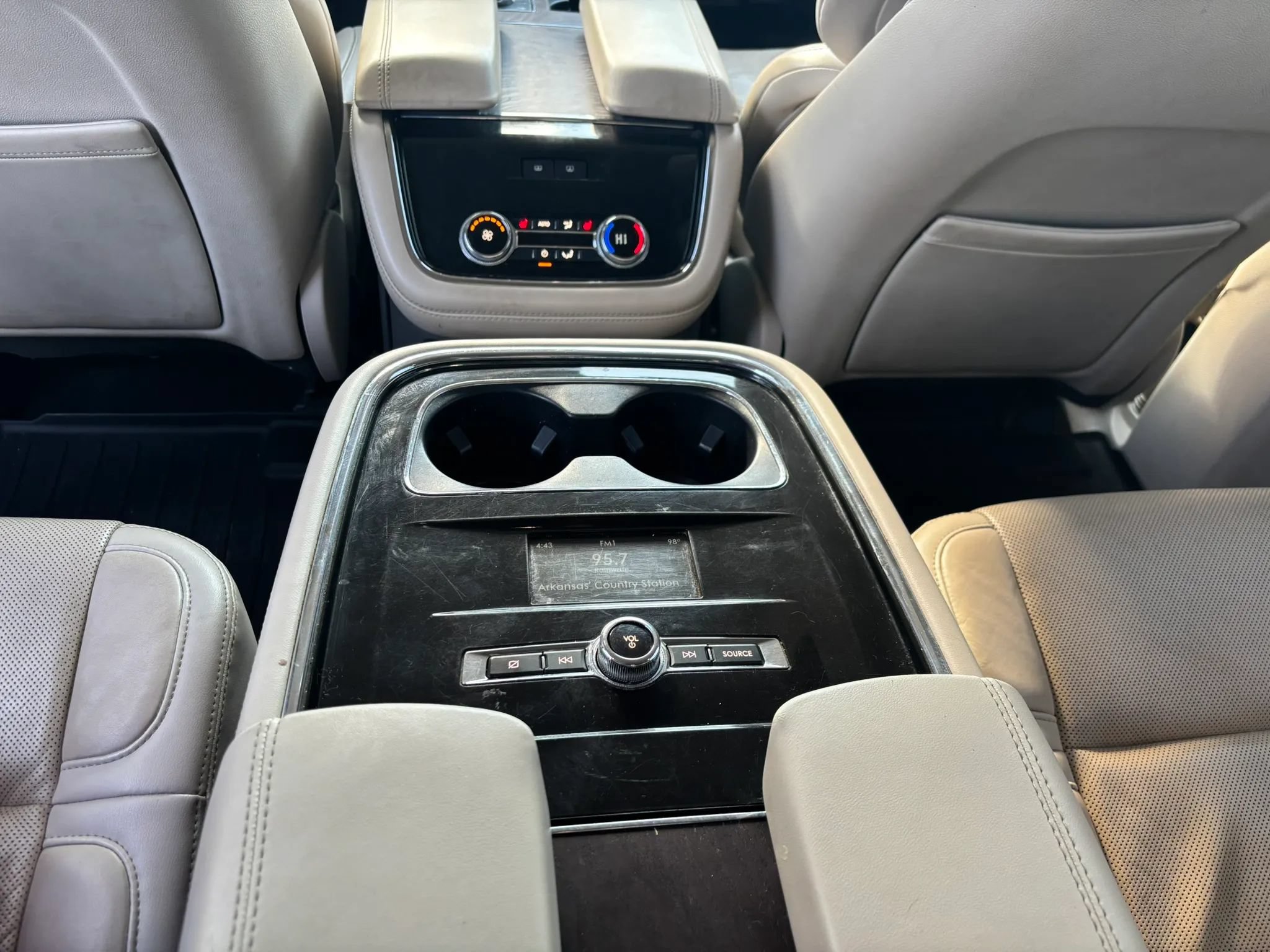 Used 2020 Lincoln Navigator Reserve AWD/4WD image 16