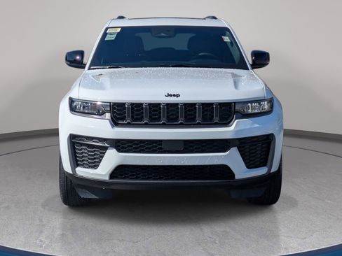New 2026 Jeep Grand Cherokee Altitude AWD/4WD image 2