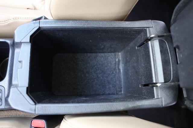 Used 2014 Toyota RAV4 Limited AWD/4WD image 33