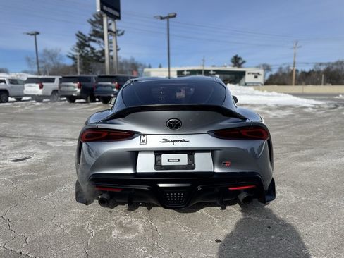 Used 2021 Toyota Supra w/ Safety & Technology Package image 6