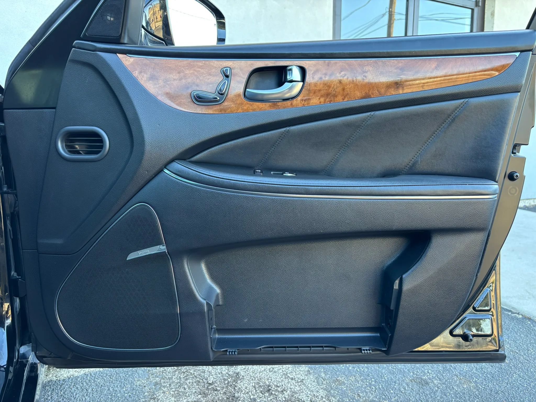 Used 2014 Hyundai Equus Signature RWD image 51