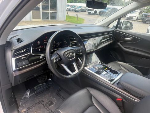 Used 2023 Audi Q7 3.0T Premium AWD/4WD image 15