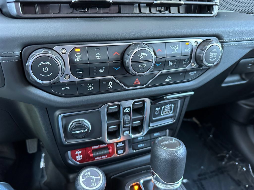 New 2026 Jeep Gladiator Mojave AWD/4WD image 24