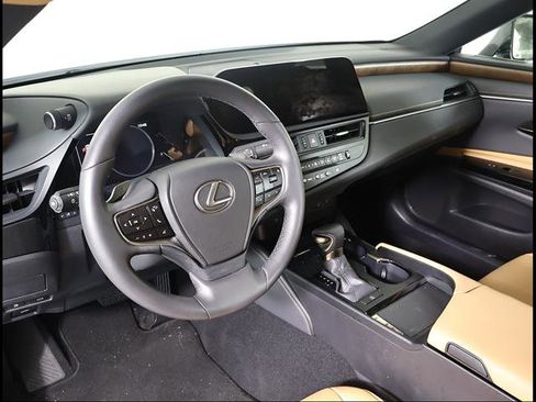 Certified 2025 Lexus ES 350 w/ Premium Package FWD image 6