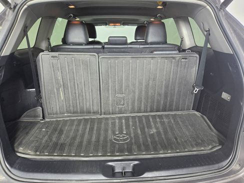 Used 2016 Toyota Highlander XLE AWD/4WD image 30