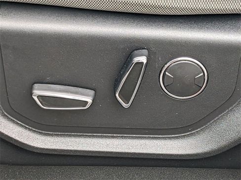 Used 2017 Ford F150 XLT w/ Equipment Group 302A Luxury image 16