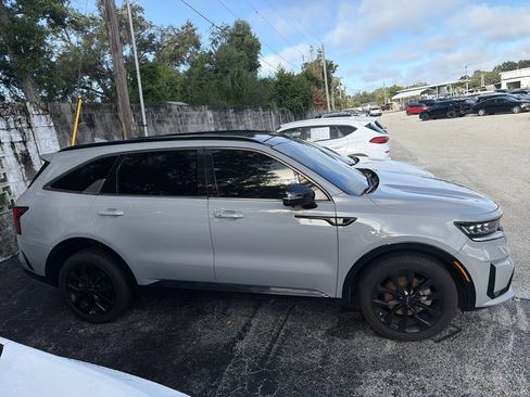 Used 2022 Kia Sorento SX FWD image 3