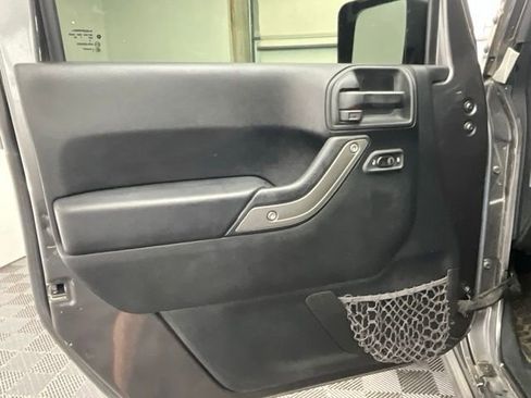 Used 2017 Jeep Wrangler Unlimited Sport AWD/4WD image 14