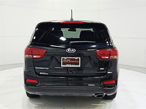 Used 2020 Kia Sorento L FWD image 7