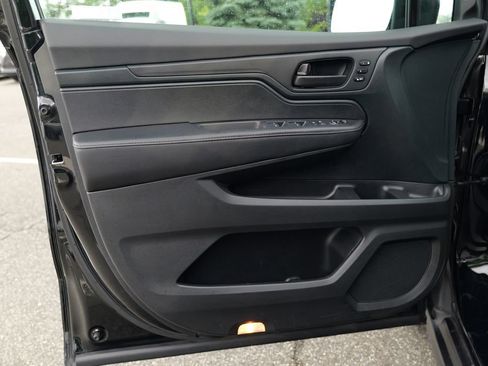 Used 2023 Honda Odyssey EX-L image 13