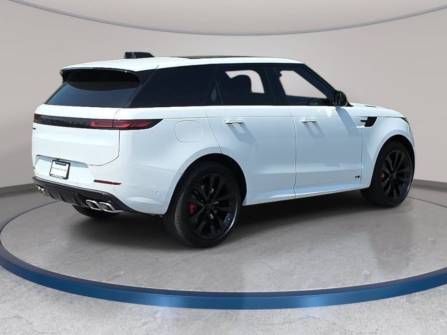 New 2026 Land Rover Range Rover Sport Dynamic SE AWD/4WD image 5
