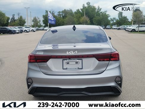 Certified 2024 Kia Forte LXS FWD image 5