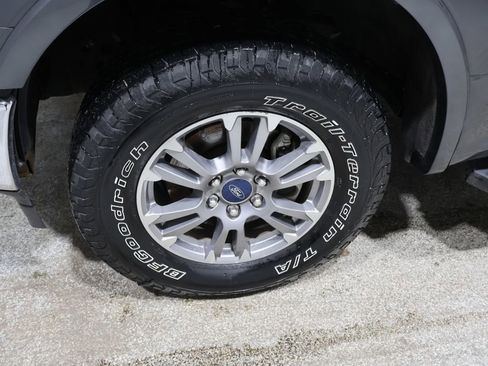 Used 2019 Ford F150 Lariat w/ Equipment Group 501A Mid image 10