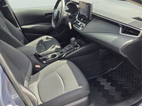Used 2022 Toyota Corolla LE FWD image 17