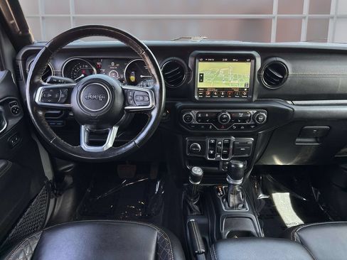 Used 2023 Jeep Wrangler Unlimited Sahara AWD/4WD image 18