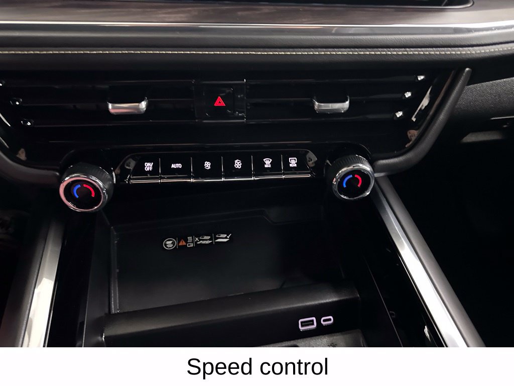 Used 2025 Chevrolet Suburban Premier AWD/4WD image 49