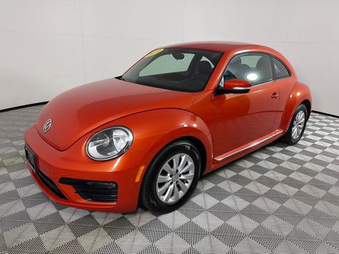 Used 2019 Volkswagen Beetle 2.0T S FWD image 9